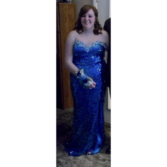 Blue Sequin Mermaid-Style Special Occasion Dress